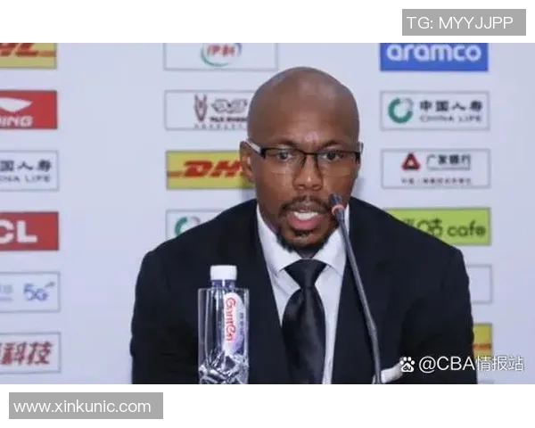 战术革新！新教练如何激活米切尔？